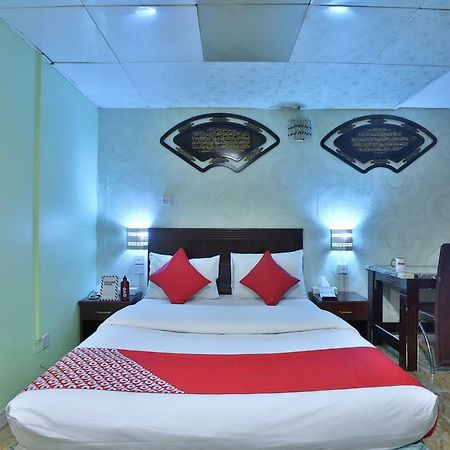 Oyo 261 Remas Hotel Apartment Dubai Eksteriør bilde