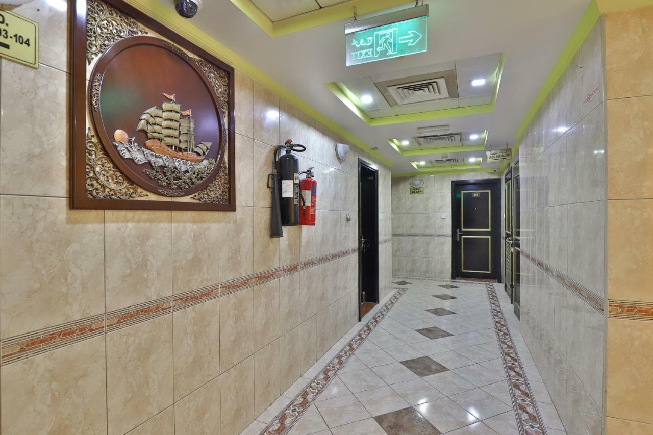 Oyo 261 Remas Hotel Apartment Dubai Eksteriør bilde