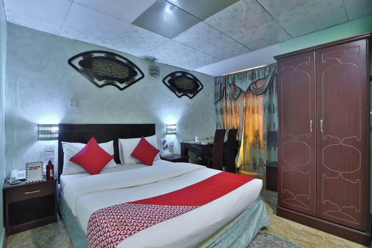Oyo 261 Remas Hotel Apartment Dubai Eksteriør bilde