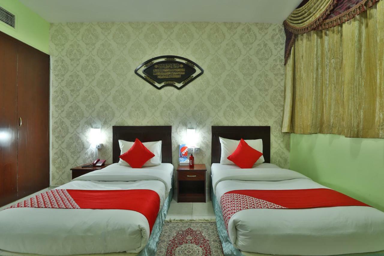 Oyo 261 Remas Hotel Apartment Dubai Eksteriør bilde