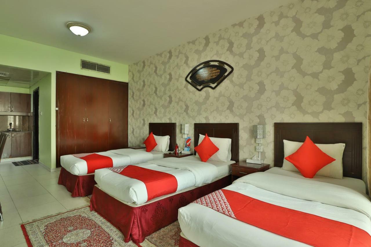 Oyo 261 Remas Hotel Apartment Dubai Eksteriør bilde
