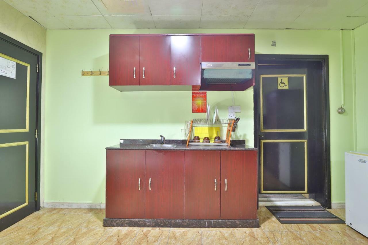 Oyo 261 Remas Hotel Apartment Dubai Eksteriør bilde