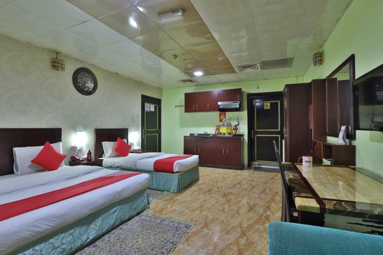 Oyo 261 Remas Hotel Apartment Dubai Eksteriør bilde