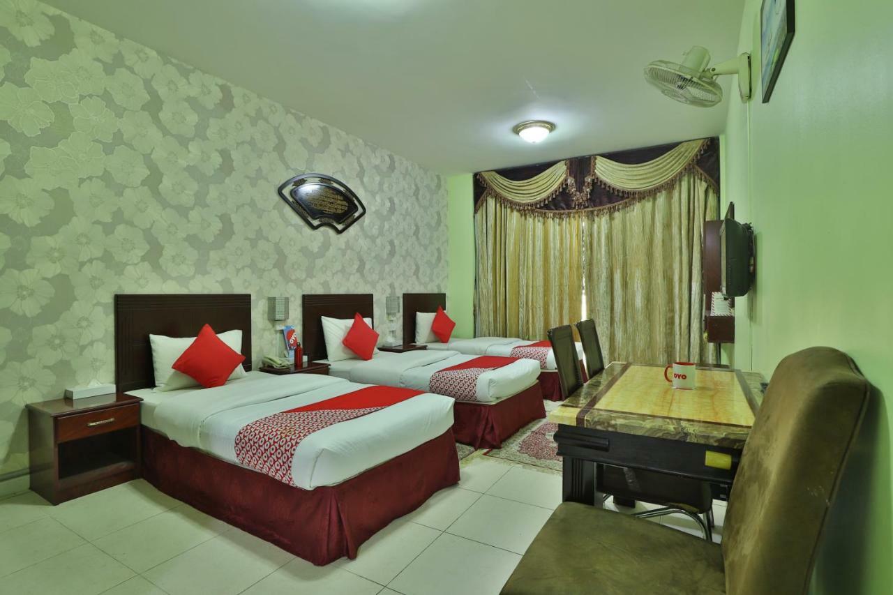 Oyo 261 Remas Hotel Apartment Dubai Eksteriør bilde